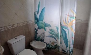 CASA VENTA TRES DORMITORIOS JARDIN PISCINA LOGARITMO IBARLUCEA ROSARIO