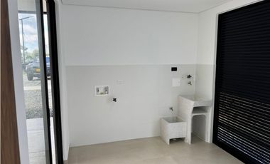 VENTA CASA CAMPESTRE EXCLUSIVA - VIA PEREIRA