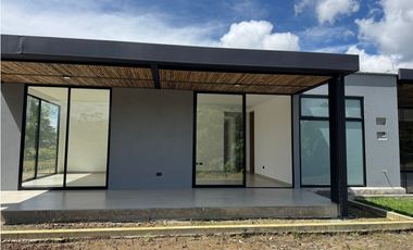 VENTA CASA CAMPESTRE EXCLUSIVA - VIA PEREIRA