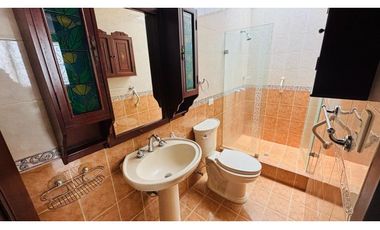 Casa Ideal para Invertir en Prados del Norte | 299 M2 |