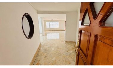 Casa Ideal para Invertir en Prados del Norte | 299 M2 |