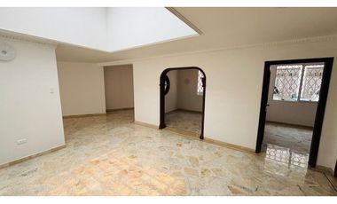 Casa Ideal para Invertir en Prados del Norte | 299 M2 |