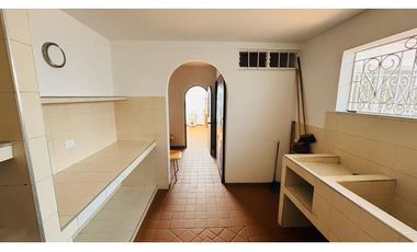 Casa Ideal para Invertir en Prados del Norte | 299 M2 |