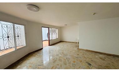 Casa Ideal para Invertir en Prados del Norte | 299 M2 |