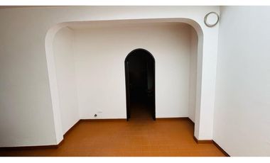 Casa Ideal para Invertir en Prados del Norte | 299 M2 |