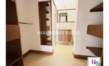 Casa medianera en arriendo – Estrato 4