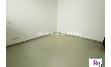 Casa medianera en venta – Unidad cerrada