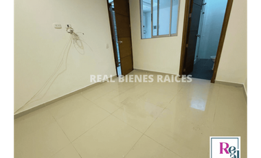 Casa medianera en venta – Unidad cerrada