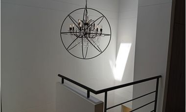 CASA EN ARRIENDO SECTOR CALLEJAS - ENVIGADO