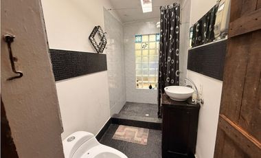 Venta Finca  Santa Elena con domo glamping independiente