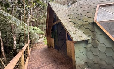 Venta Finca  Santa Elena con domo glamping independiente