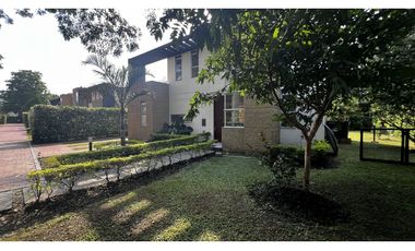 VENDO CASA CAMPESTRE VILLETA