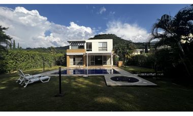 VENDO CASA CAMPESTRE VILLETA