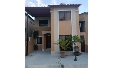 DE OPORTUNIDAD VENDO CASA EN URBANIZACION LA JOYA