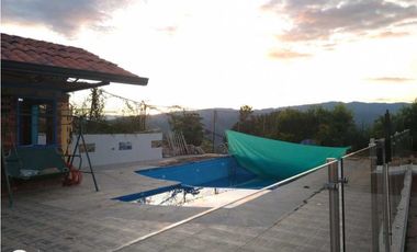 Mira Lomas de La Mesa Cundinamarca