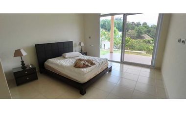 Casa Campestre En El Mejor Condominio De La Mesa Cundi