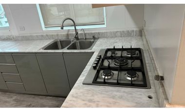SE VENDE APARTAMENTO EN SAN FRANCISCO PH THE COSMOPOLITAN CON BALCON