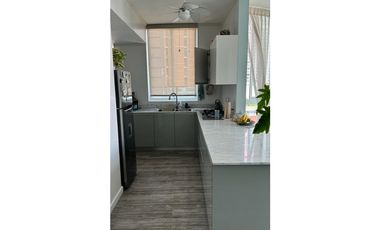 SE VENDE APARTAMENTO EN SAN FRANCISCO PH THE COSMOPOLITAN CON BALCON