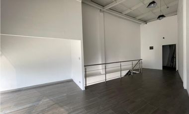 LOCAL / TUMBA MUERTO / MIDTOWN PLAZA / 110M / VACIO / PLANTA BAJA