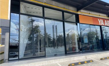 LOCAL / TUMBA MUERTO / MIDTOWN PLAZA / 110M / VACIO / PLANTA BAJA