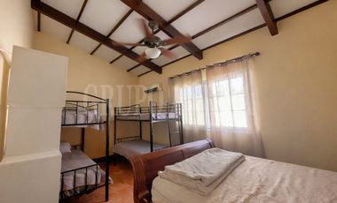 OPORTUNIDAD! Se Vende Casa con Piscina en Club de Golf Coronado