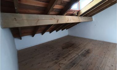 VENTA PH RECICLADO CON TERRAZA