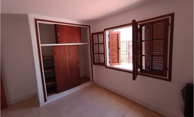 VENTA PH RECICLADO CON TERRAZA