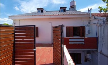 VENTA PH RECICLADO CON TERRAZA