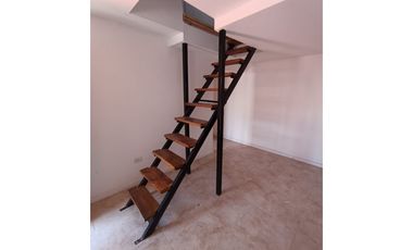VENTA PH RECICLADO CON TERRAZA
