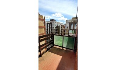 Vendo Dpto Pinamar centro- Toma Toyota Hilux 4x4 en parte de Pago