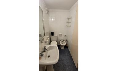 Vendo Dpto Pinamar centro- Toma Toyota Hilux 4x4 en parte de Pago