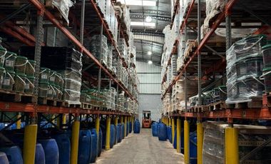 Imponente galpón comercial en venta de 1000m2 ubicado en Ciudad Madero