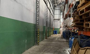 Imponente galpón comercial en venta de 1000m2 ubicado en Ciudad Madero