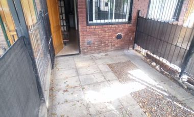 Duplex en alquiler en Villa Luzuriaga