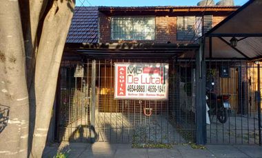 Duplex en alquiler en Villa Luzuriaga