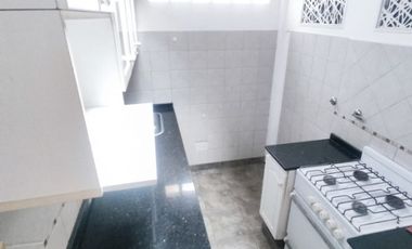 Duplex en alquiler en Villa Luzuriaga