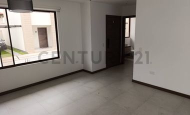 Casa por Estrenar de arriendo en Pifo