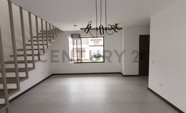 Casa por Estrenar de arriendo en Pifo