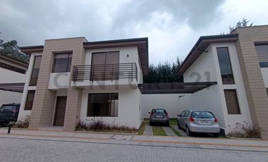 Casa por Estrenar de arriendo en Pifo