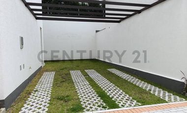 Casa por Estrenar de arriendo en Pifo