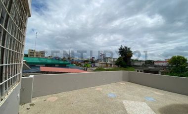 Casa en Venta en Sector Comercial – La Libertad