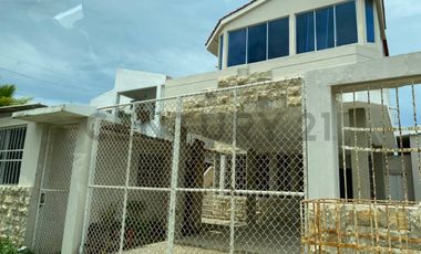 Casa en Venta en Sector Comercial – La Libertad