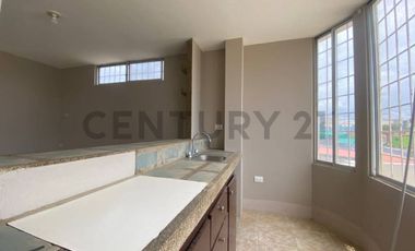 Casa en Venta en Sector Comercial – La Libertad