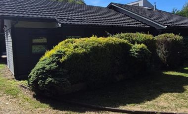 SE VENDE AMPLIA CASA PARQUE EDELWEISS