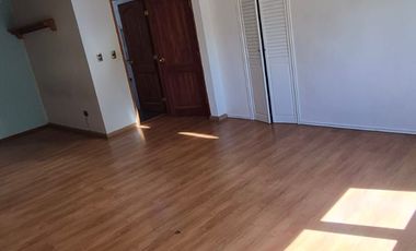 SE VENDE AMPLIA CASA PARQUE EDELWEISS