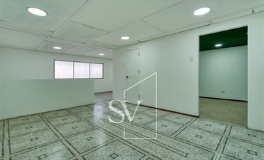 Local Comercial en Arriendo en Entre Av. Irarrázaval y Av. Matta