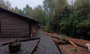 MARAVILLOSA CASA DE MONTAÑA CAMINO A TERMAS DE CHILLAN