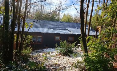 MARAVILLOSA CASA DE MONTAÑA CAMINO A TERMAS DE CHILLAN