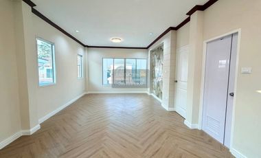 FOR SELL House Baan Lalin In the park Srinakarin - Teparak BTS-Bang Na CX-145923