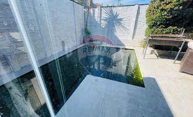 Casa Barrio Ciudad del Este/ Cond Los Alerces